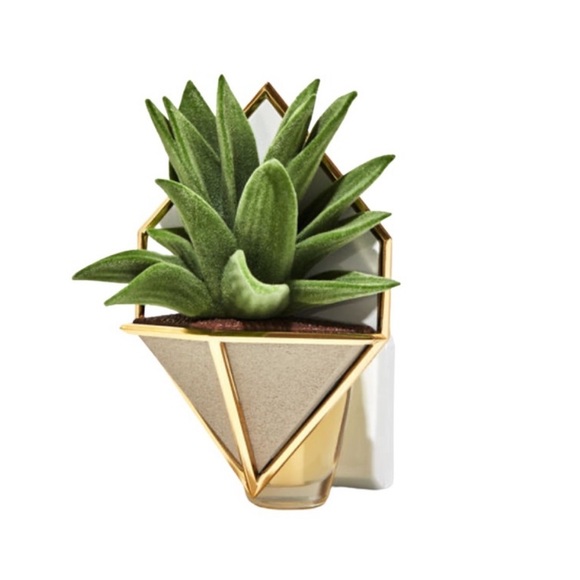 Bath & Body Works Geometric Planter Wallflower - Picture 1 of 5